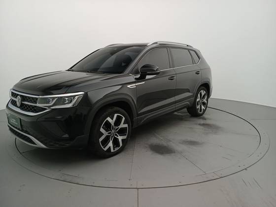 VOLKSWAGEN TAOS 1.4 250 TSI TOTAL FLEX HIGHLINE AUTOMÁTICO